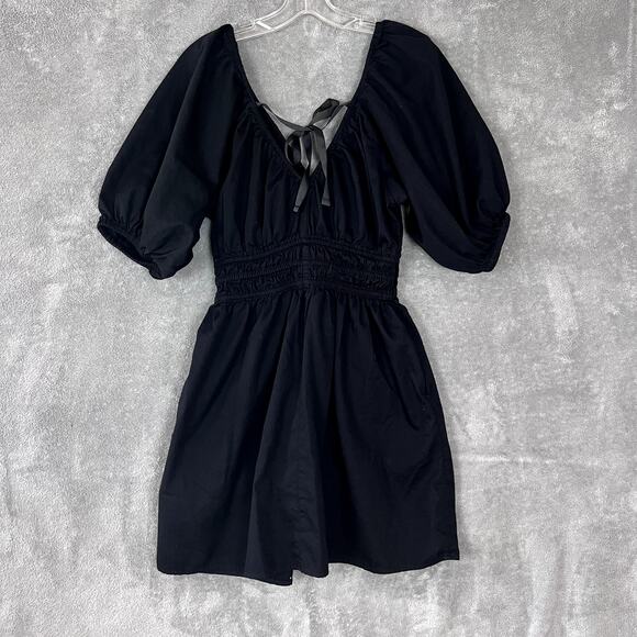 Old Navy Smocked Mini Dress Womens S Black Puff Sleeve Puplum Milkmaid - Picture 6 of 10
